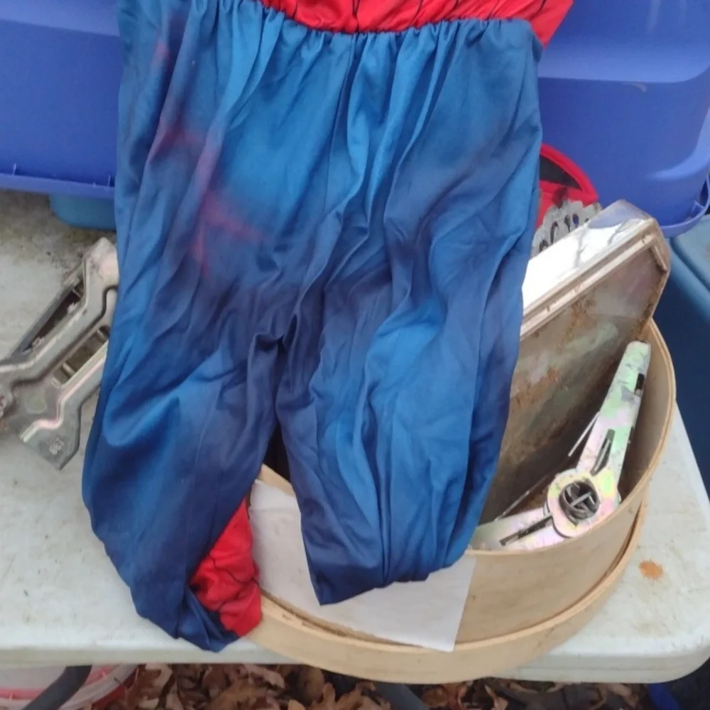 Ultima Spiderman Large Jumpsuit - Picture 4 of 4